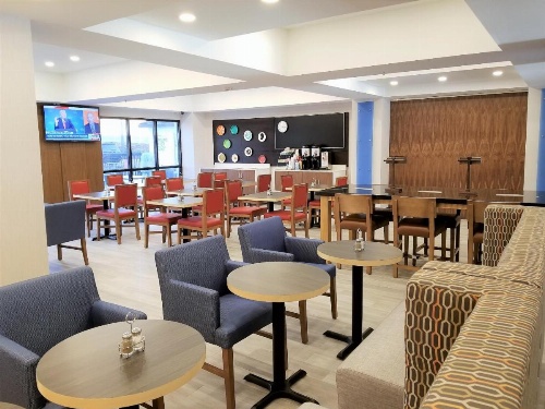 Holiday Inn Express Columbia image 14